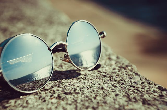 kulaté sluneční brýle